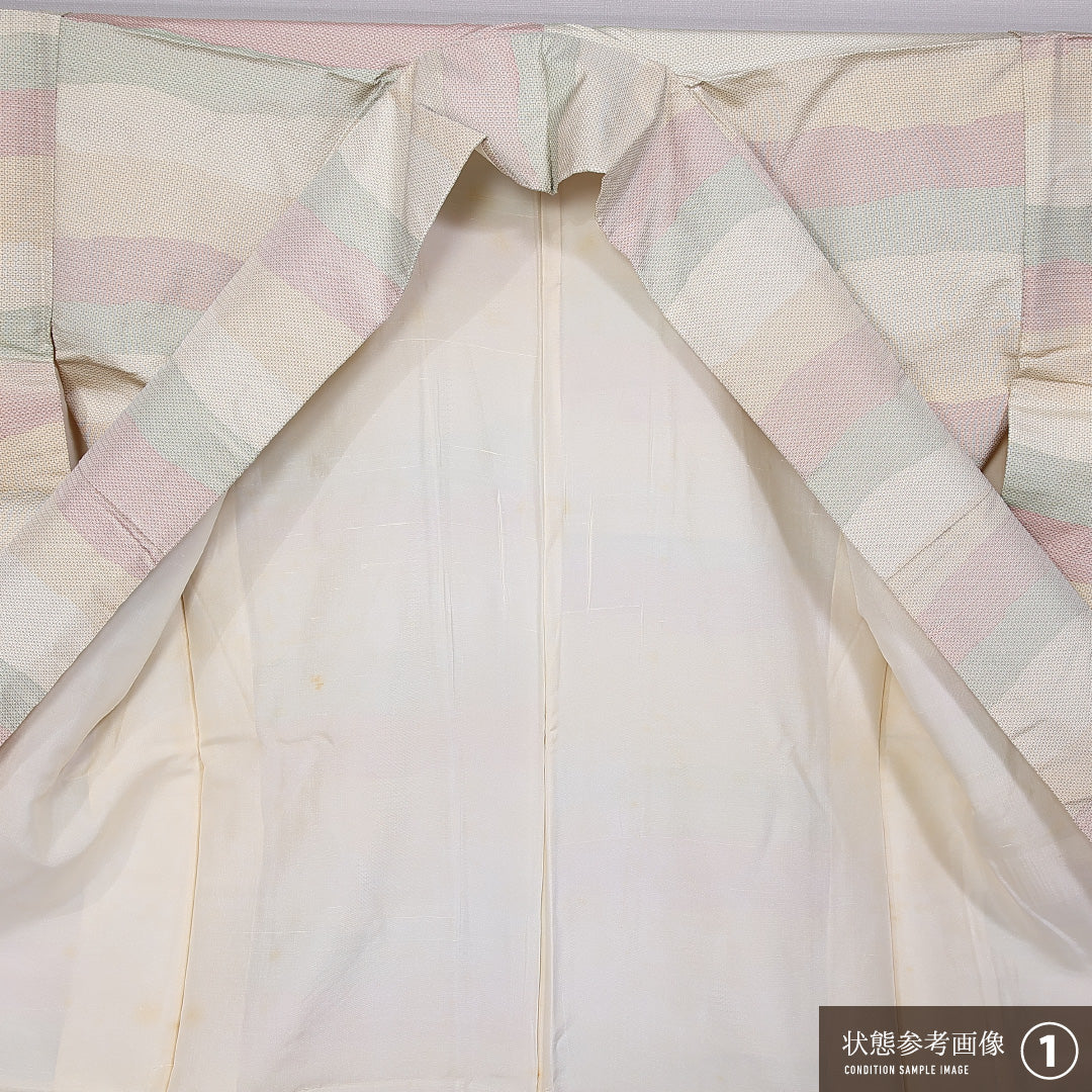 紬 袷 身丈152cm 裄丈62cm 正絹 Aランク カジュアル 広衿 Sサイズ 染め紬 十字亀甲 クリーム系 RP 1223-11289
