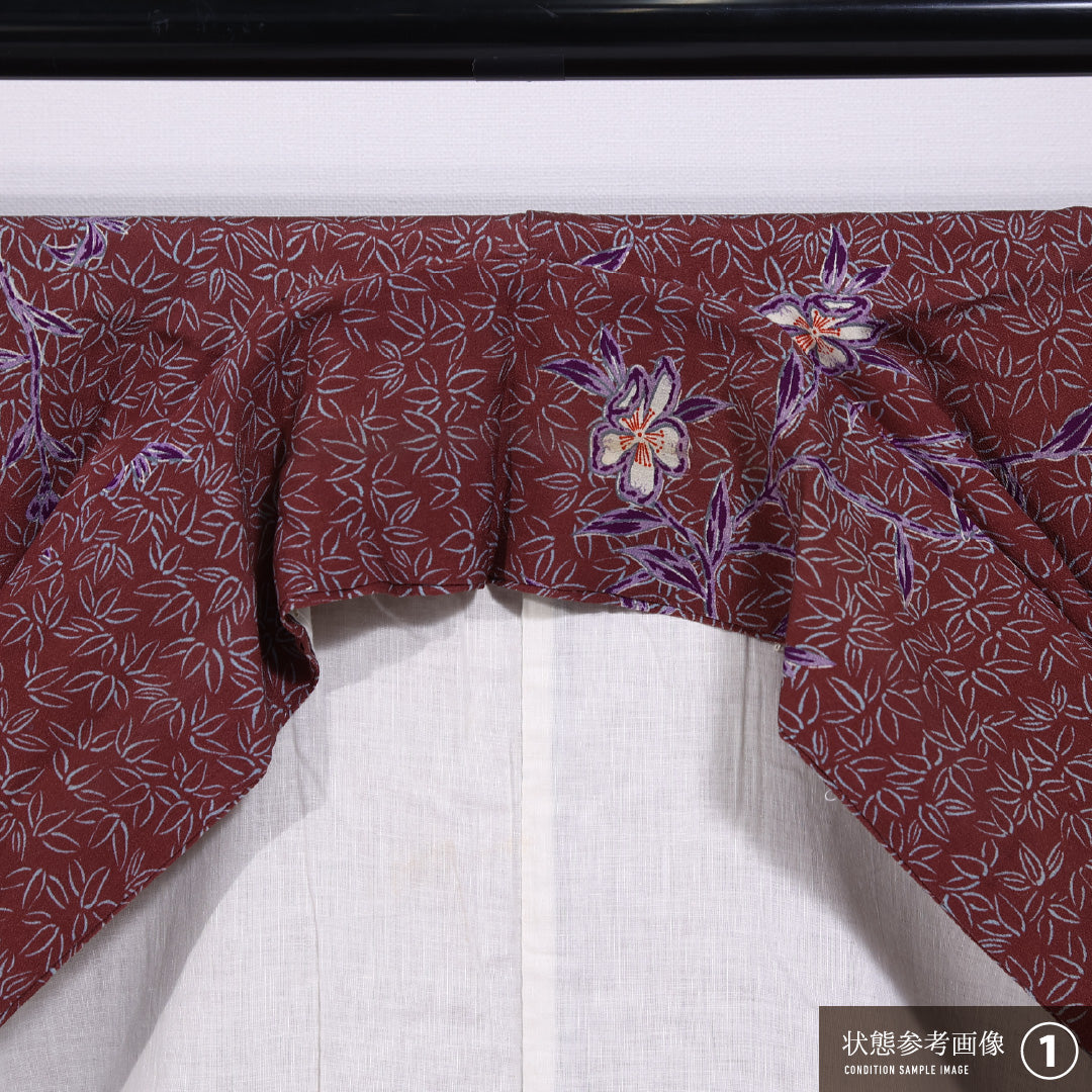 小紋 (ちりめん) 袷 身丈146cm 裄丈63cm 正絹 Aランク インフォーマル 広衿 XSサイズ 桜 ちりめん 赤系 RP 1221-11658