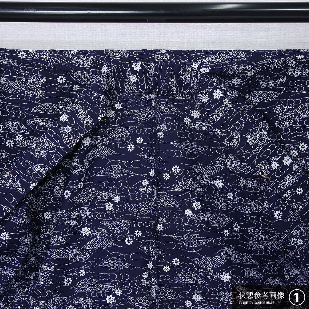浴衣 身丈159cm 裄丈62cm Bランク M 木綿 洗える着物 単衣 バチ衿 観世水 青海波 菊 楓 カジュアル 紺系 1218-12300