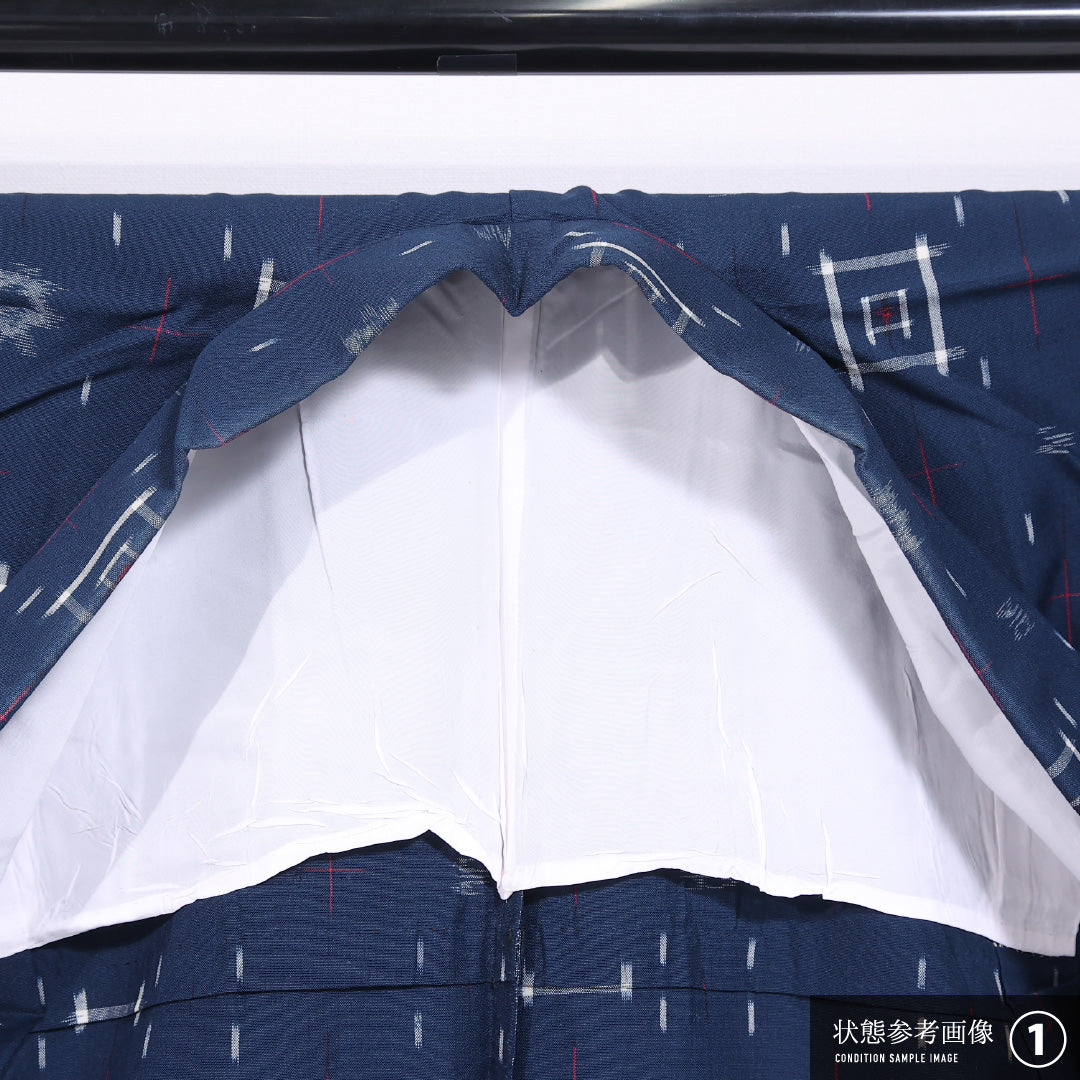 紬 単衣 身丈150cm 裄丈62cm 正絹 Bランク カジュアル バチ衿 Sサイズ 肩当て 井桁 紺系 RP 1223-11664