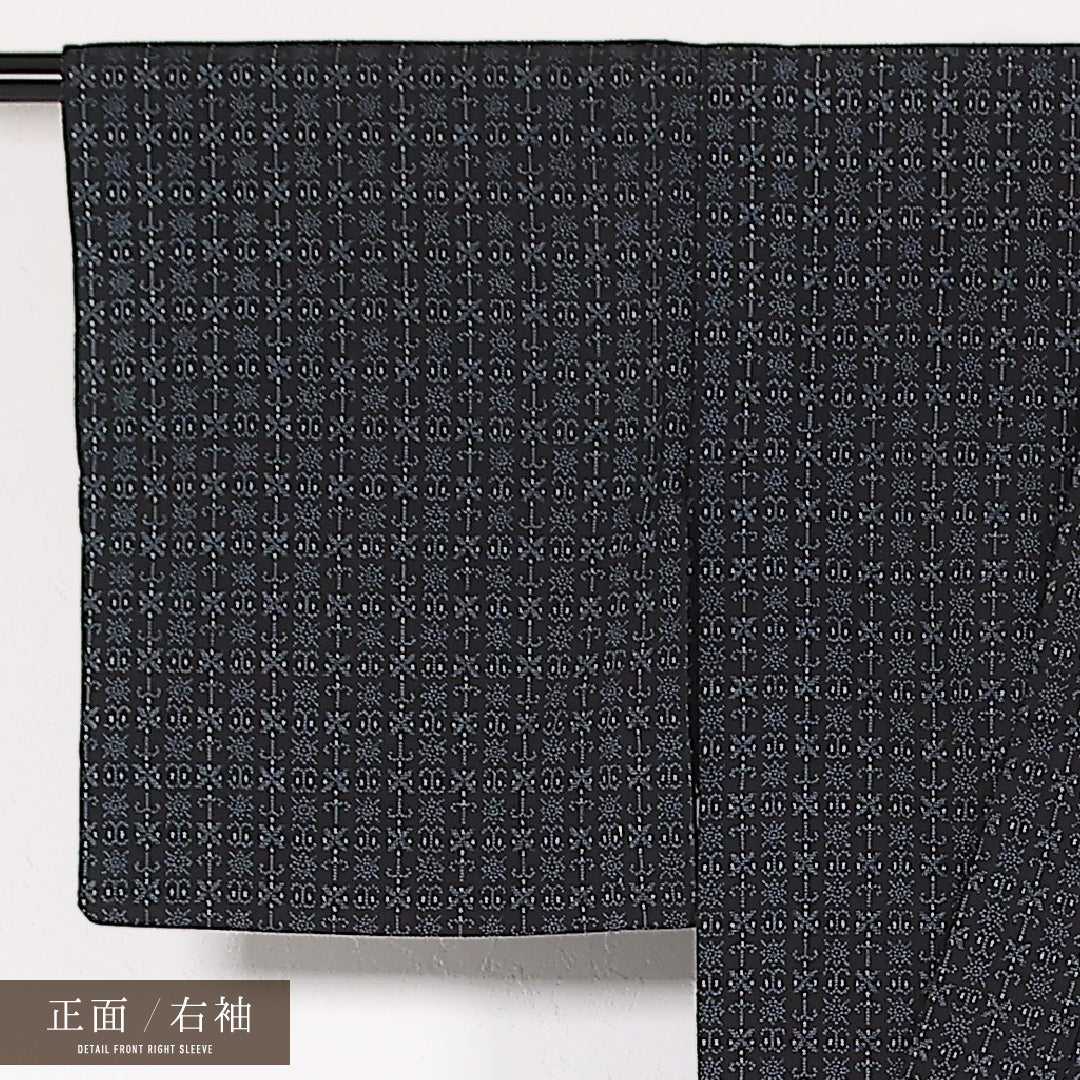 夏物 洗える着物 麻の紬 身丈145cm 裄丈62cm 麻 Aランク カジュアル バチ衿 Mサイズ アラベスク文様 ちぢみ 紺系 RP 1223-17497