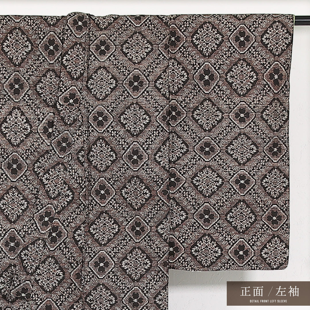 アンティーク 大島紬 袷 身丈144cm 裄丈60cm 正絹 Aランク バチ衿 XSサイズ 花菱 茶系 RP 1223-17417
