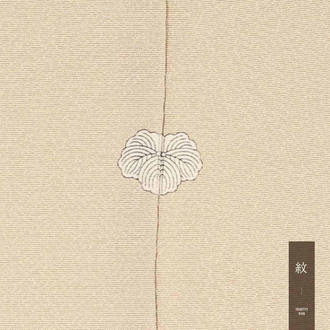 付下げ 単衣 身丈159cm 裄丈64cm 正絹 Bランク 一つ紋 (蔦) セミフォーマル 広衿 Mサイズ 金彩 創作柄 クリーム系 RP 1218-17411