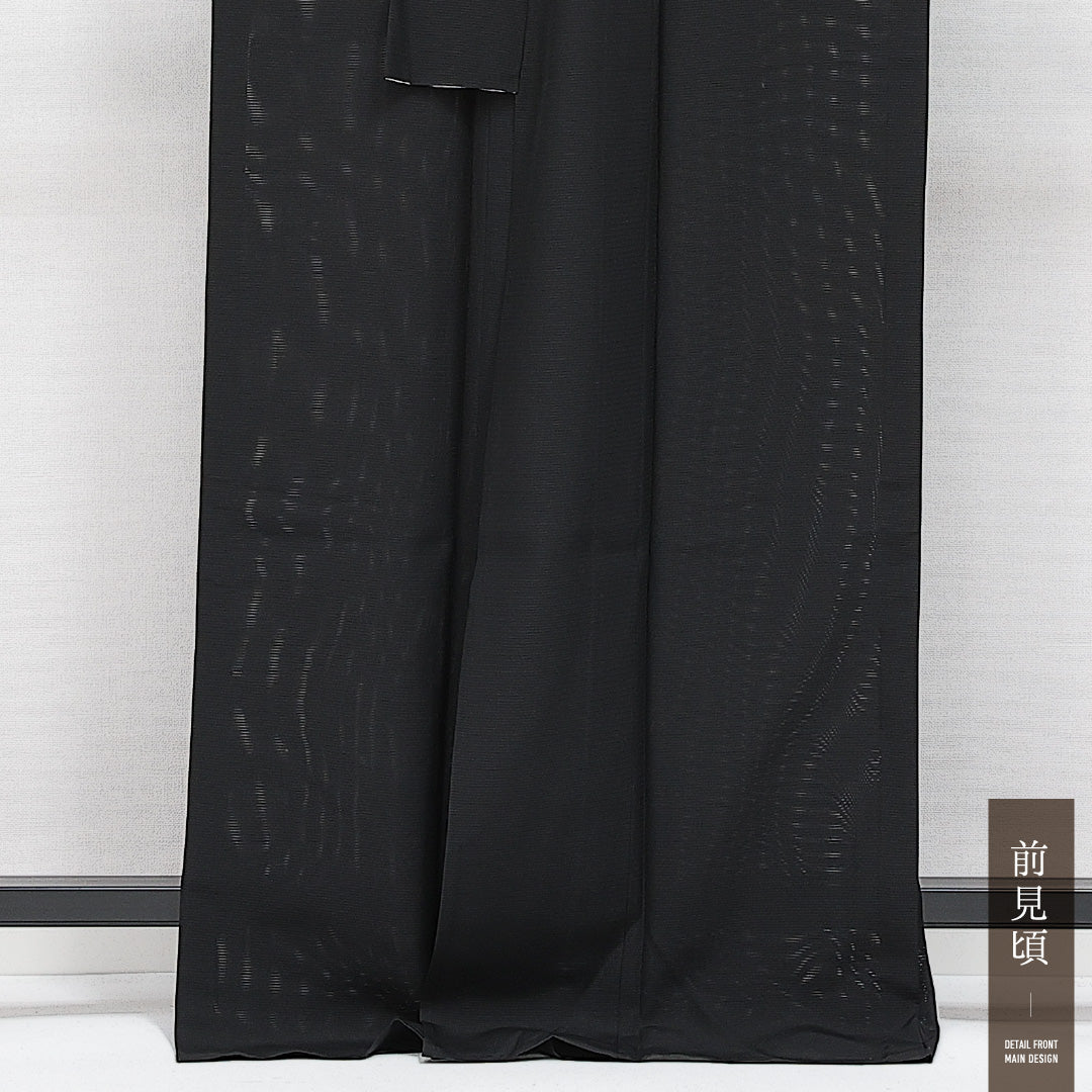 未使用品 夏物 黒紋付 絽 身丈167cm 裄丈67cm 正絹 Nランク 五つ紋 (違い矢) 弔事用 広衿 XLサイズ しつけ糸 黒系 M4 1230-06886