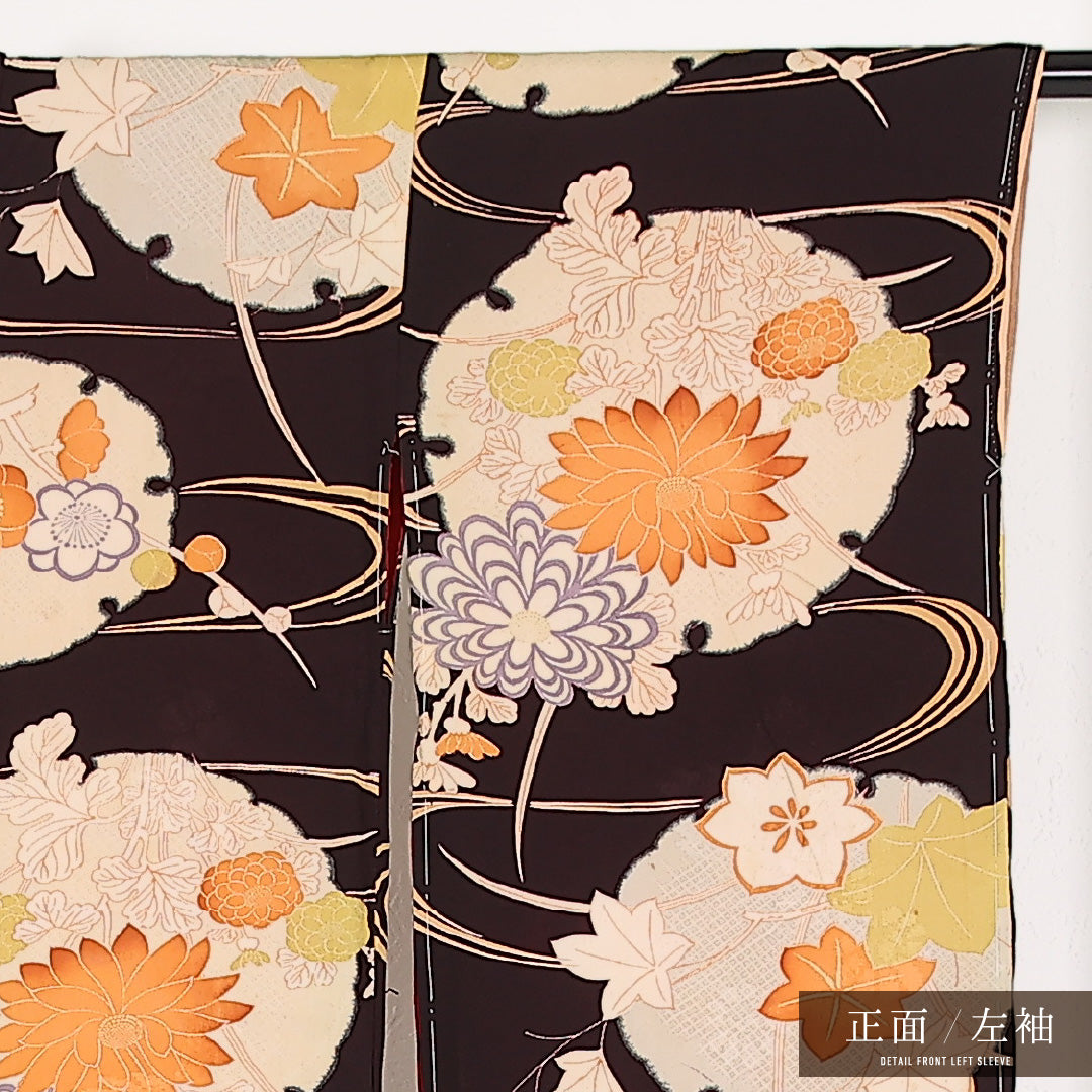 アンティーク 小振袖 袷 身丈148cm 裄丈62cm 正絹 Cランク 紋意匠 (菊) バチ衿 XSサイズ 雪輪 菊 黒系 M4 1216-17556
