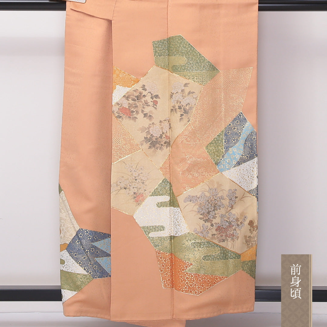 色留袖 袷 身丈156cm 裄丈62cm 正絹 Aランク 一つ紋 (丸に違い鷹の羽) セミフォーマル 広衿 Mサイズ 金彩 金箔 裂取り 朱系 RP 1214-06510