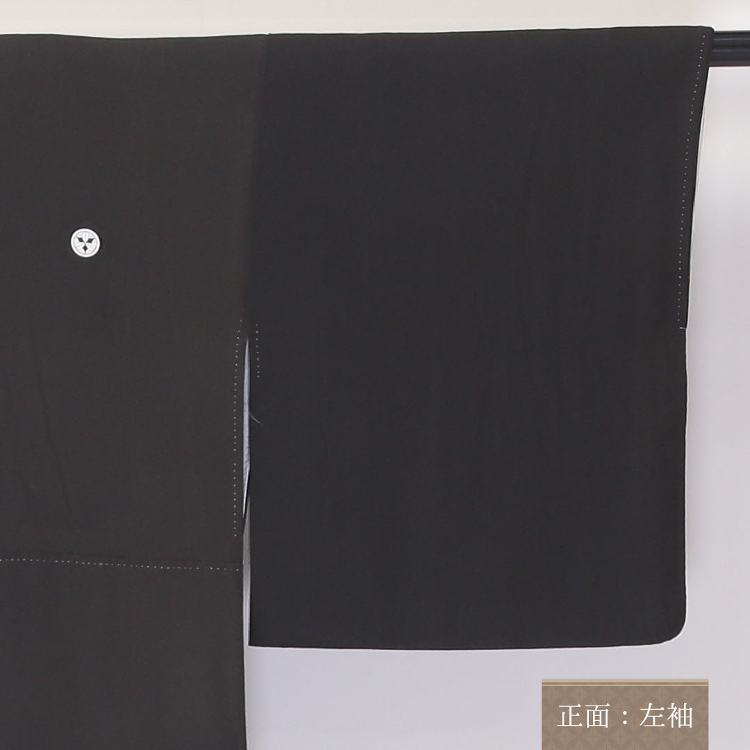 黒留袖 袷 身丈150cm 裄丈61cm 正絹 Sランク 五つ紋 (丸に九枚笹) フォーマル 広衿 Sサイズ 金彩 金箔 銀箔 比翼 作家物 落款 秋草文 黒系 RP 1213-06535