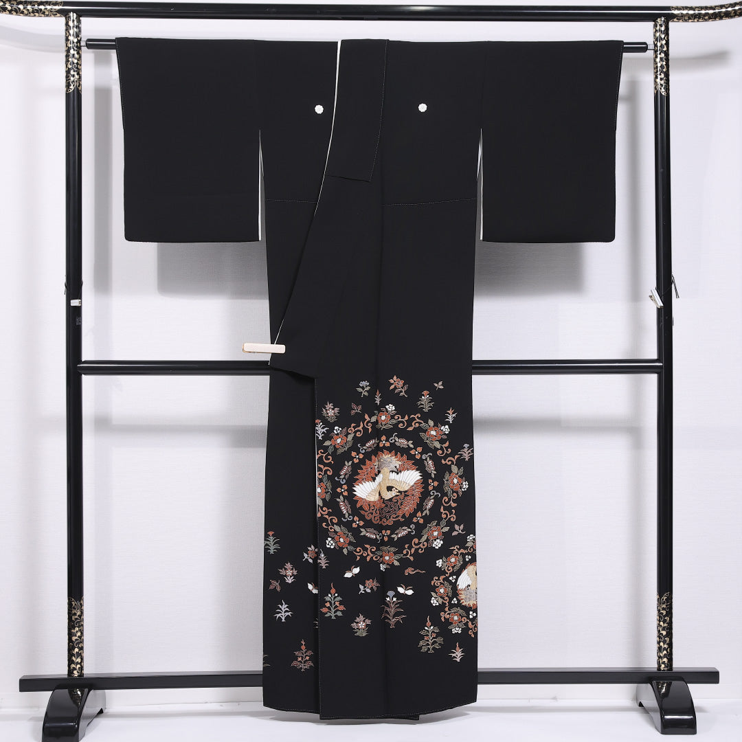 黒留袖 袷 身丈159cm 裄丈64cm 正絹 Sランク 五つ紋 (剣片喰) フォーマル 広衿 Mサイズ 比翼 唐華 鳳凰 青系 RP 1213-06686