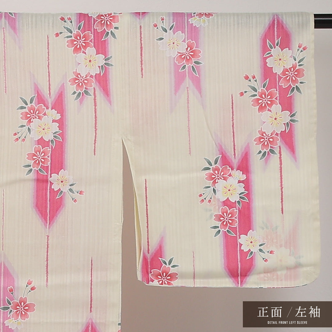 洗える着物 木綿の浴衣 単衣 身丈166cm 裄丈66cm 木綿 Cランク カジュアル バチ衿 Lサイズ 桜 矢絣 クリーム系 RP 1225-17329