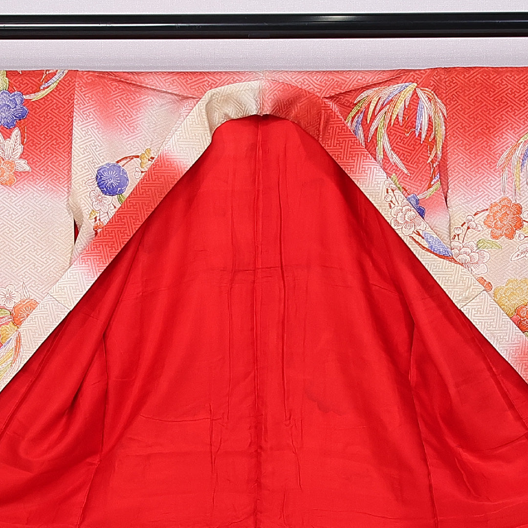 アンティーク 小振袖 袷 身丈154cm 裄丈57cm 正絹 Aランク 広衿 Sサイズ 梅 笹 牡丹 赤系 RP 1216-06670