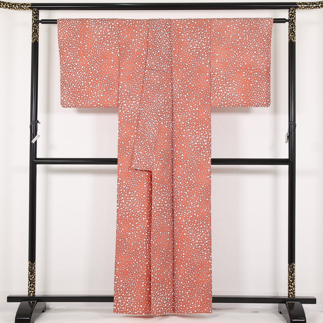 洗える着物 小紋 袷 身丈159cm 裄丈65cm ポリエステル Sランク インフォーマル 広衿 Lサイズ 花弁 朱系 LP 1221-17452