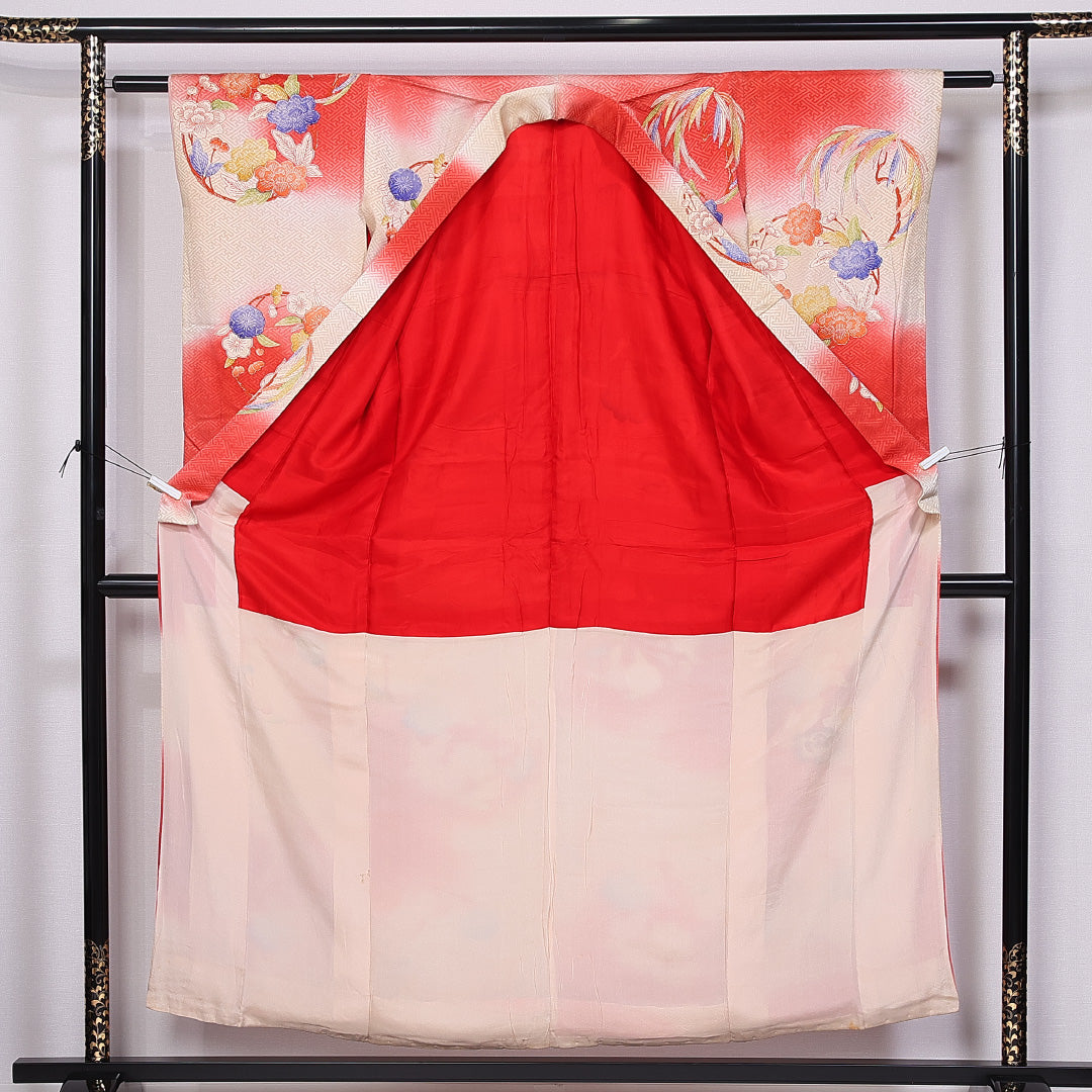 アンティーク 小振袖 袷 身丈154cm 裄丈57cm 正絹 Aランク 広衿 Sサイズ 梅 笹 牡丹 赤系 RP 1216-06670