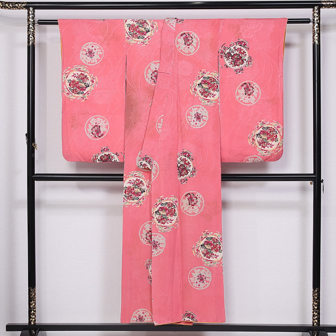 アンティーク 小振袖 袷 身丈149cm 裄丈62cm 正絹 Cランク バチ衿 XSサイズ 橘 菊 牡丹 ピンク系 RP 1216-06664