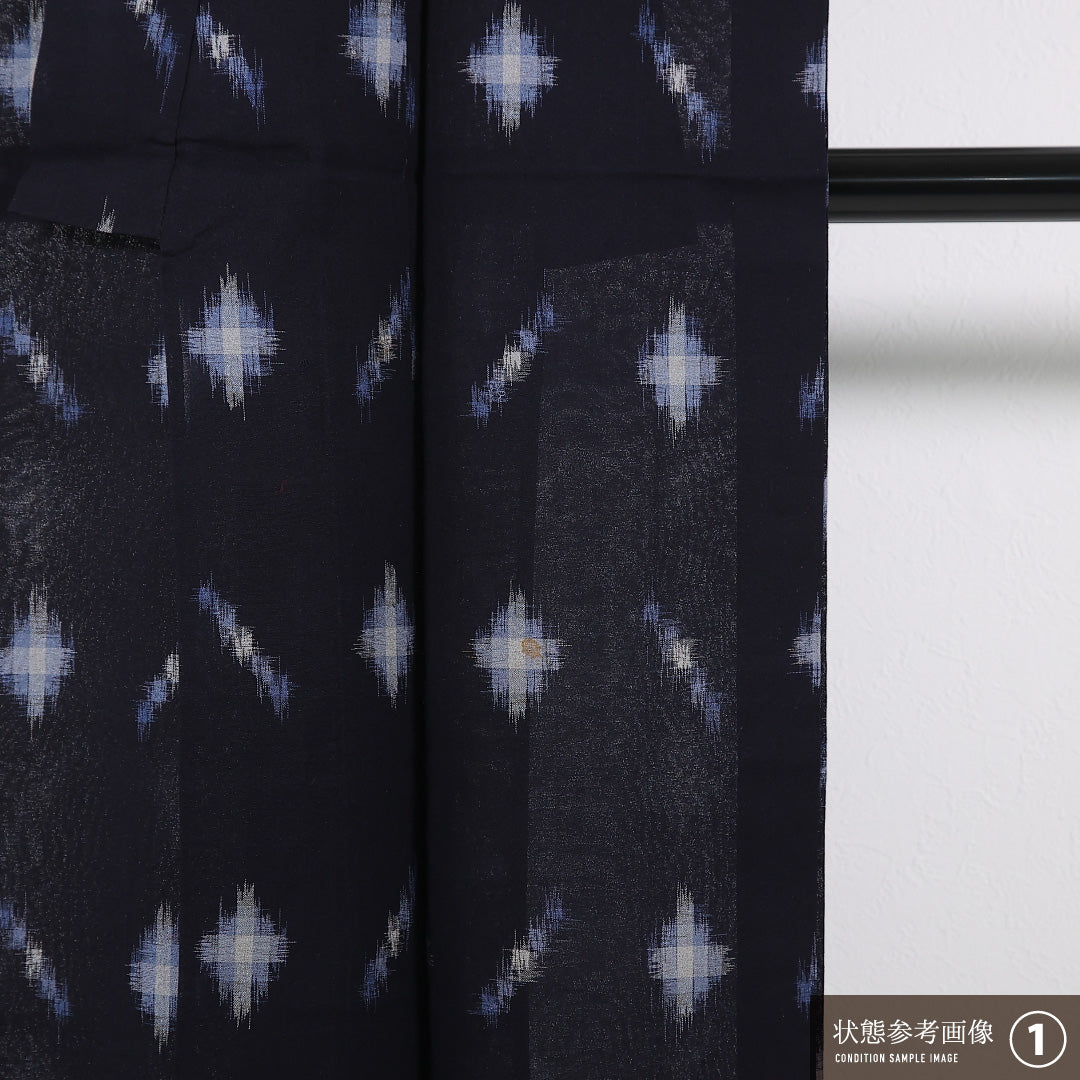 夏物 洗える着物 麻の紬 身丈158cm 裄丈63cm 麻 Bランク カジュアル バチ衿 Sサイズ 十字絣 紺系 RP 1223-17386