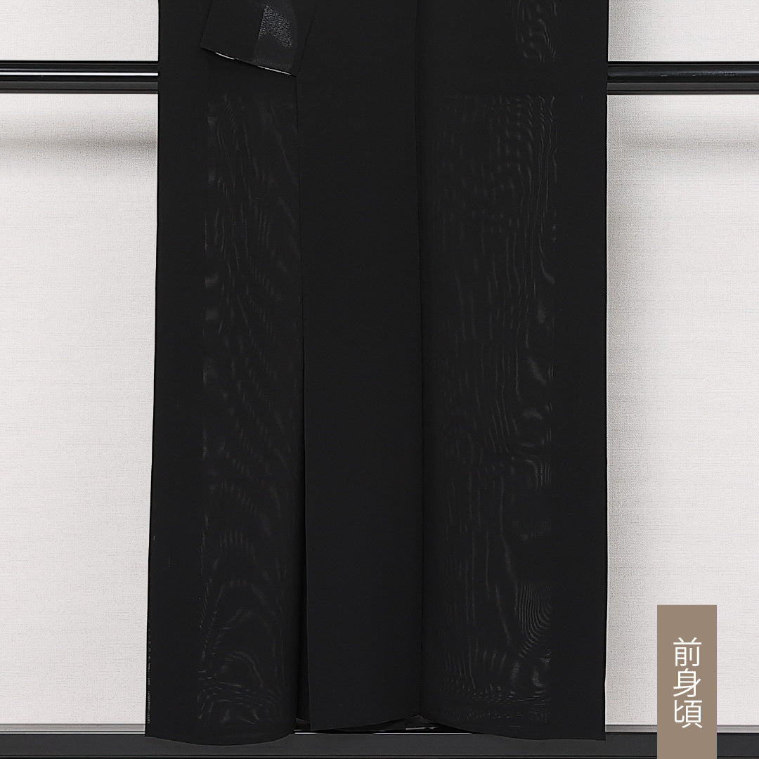 夏物 黒紋付 絽 身丈151cm 裄丈62cm 正絹 Sランク 五つ紋 (違い鷹の羽) 弔事用 広衿 Sサイズ 黒系 RP 1230-06858