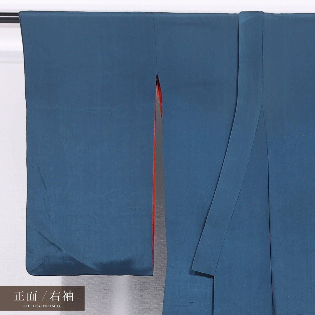 アンティーク 黒留袖 袷 身丈140cm 裄丈61cm 正絹 Dランク 三つ紋 (揚羽蝶) バチ衿 XSサイズ 刺繍 百合 青系 RP 1213-06685