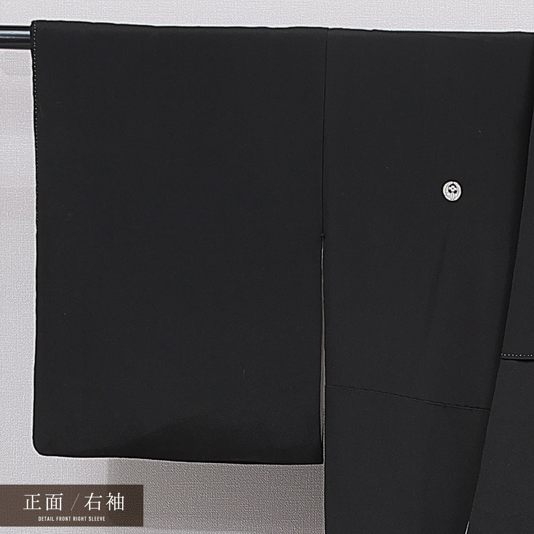 黒留袖 袷 身丈158cm 裄丈61cm 正絹 Cランク 五つ紋 (上がり藤に井形) フォーマル 広衿 Mサイズ 金駒刺繍 比翼 源氏車 組紐 黒系 LP 1213-07008