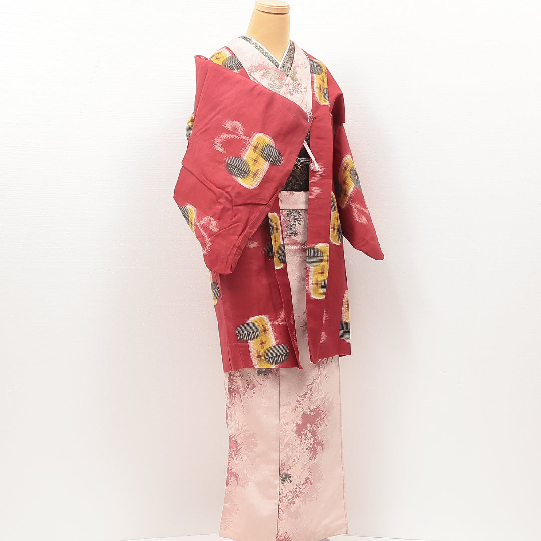 アンティーク 羽織 (銘仙) 袷 身丈90cm 裄丈64cm 正絹 Cランク Mサイズ 紐あり 小判 赤系 RP 1232-17210