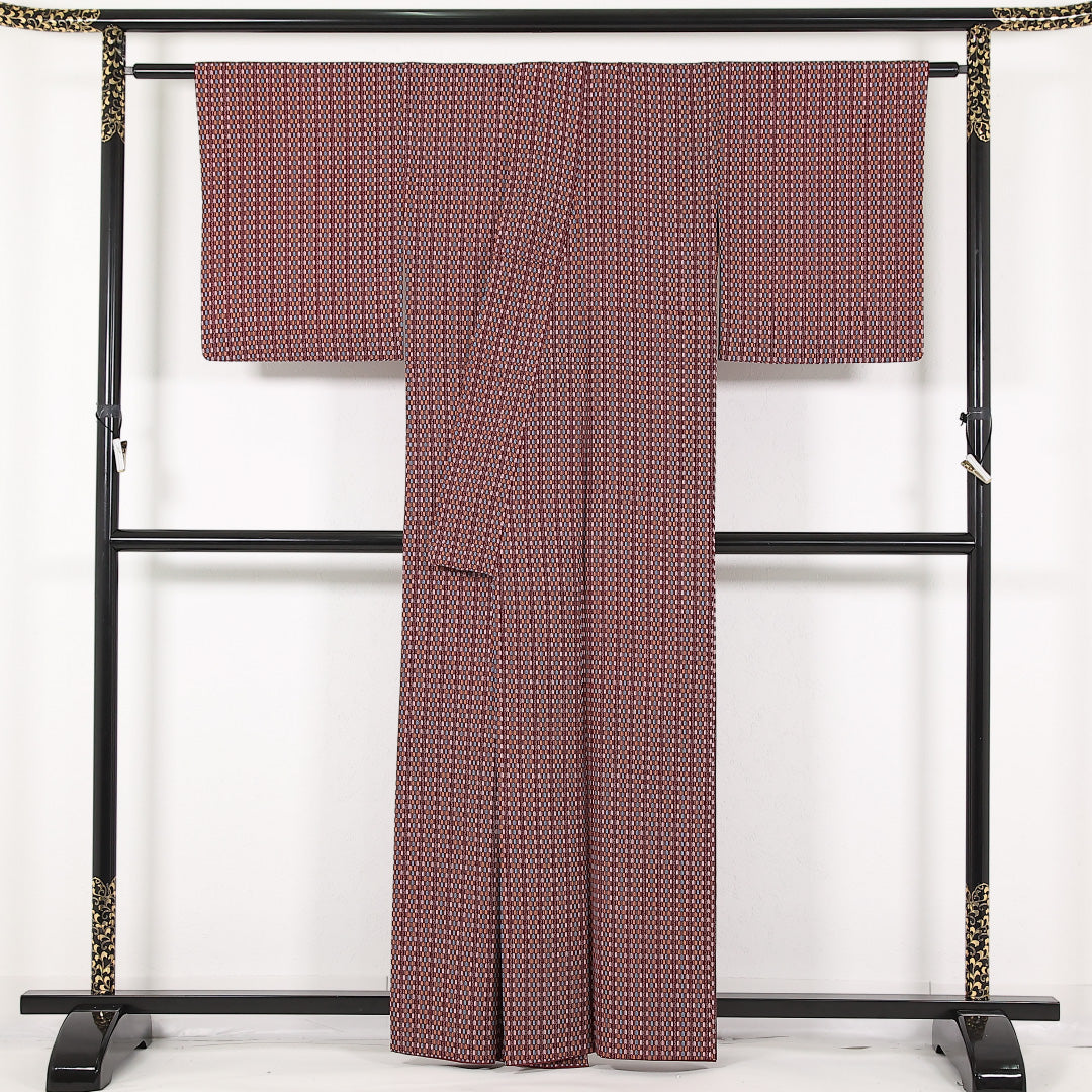 小紋 袷 身丈160cm 裄丈64cm 正絹 Sランク インフォーマル 広衿 XLサイズ 矢羽根 赤系 RP 1221-17419