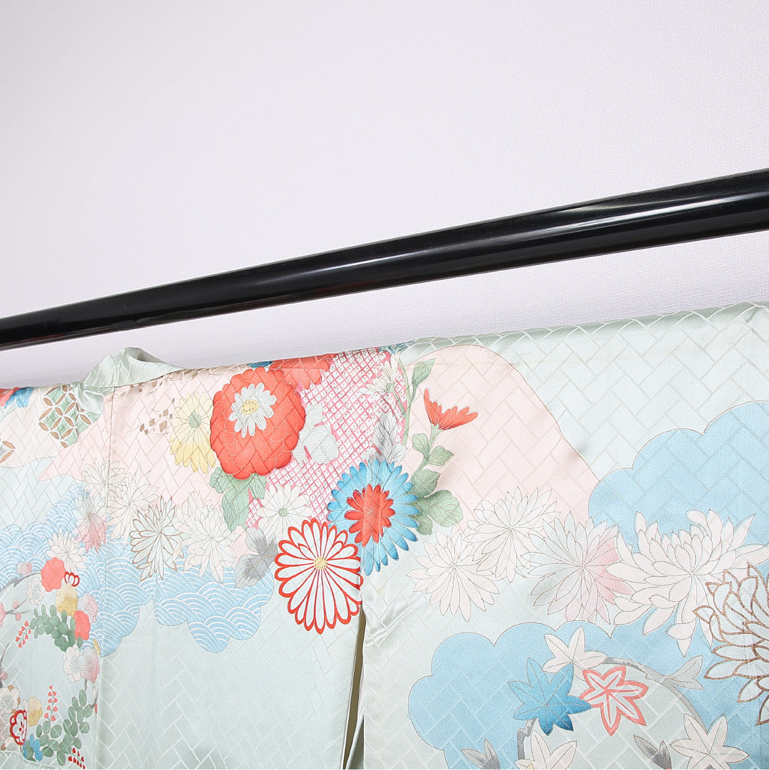 振袖 袷 身丈159cm 裄丈64cm 正絹 Cランク フォーマル 広衿 Mサイズ 金箔 刺繍 吉祥文様 水色系 RP 1215-06557
