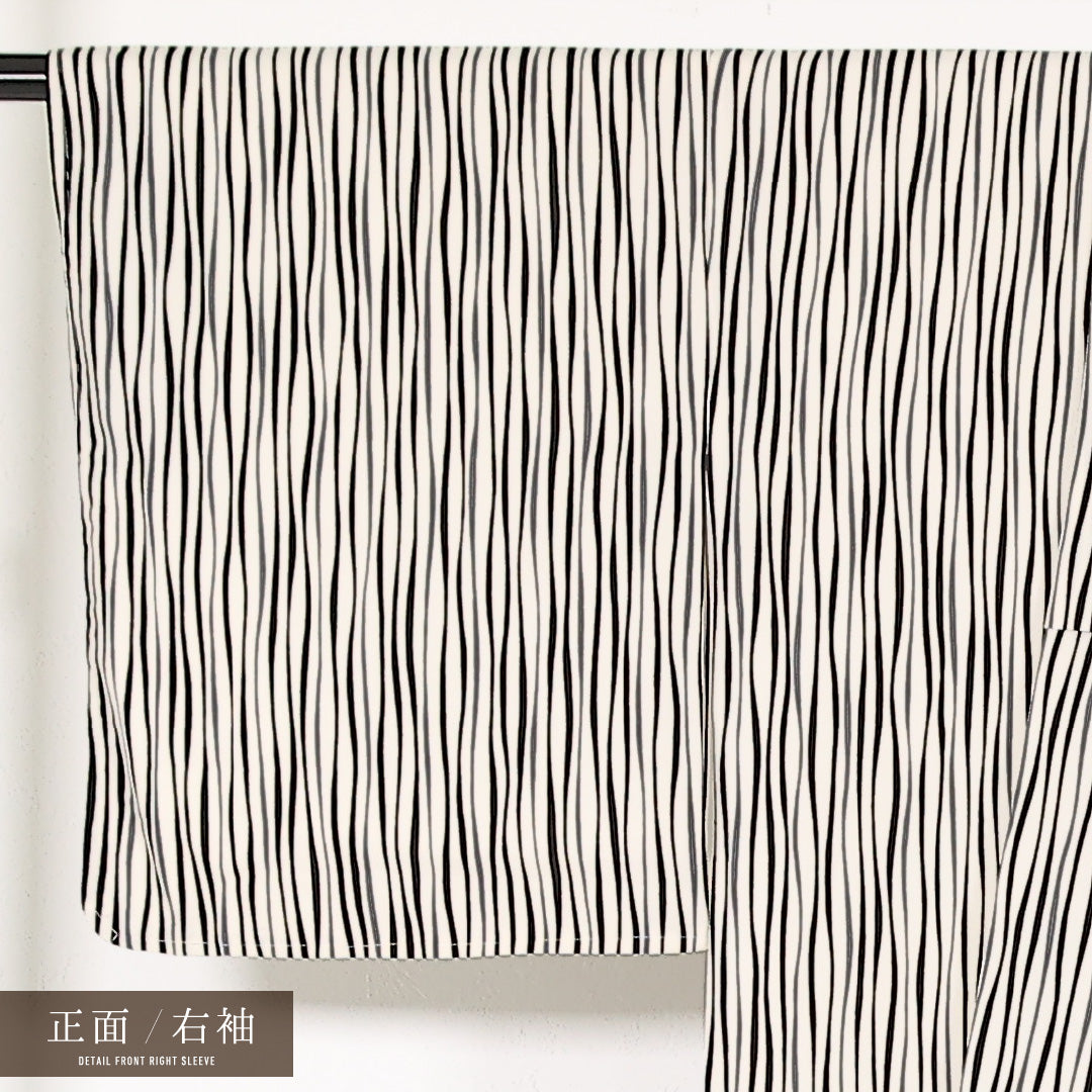 未使用品 洗える着物 小紋 袷 身丈167cm 裄丈68cm ポリエステル Sランク インフォーマル 広衿 Lサイズ しつけ糸 よろけ縞 黒系 RP 1221-17422