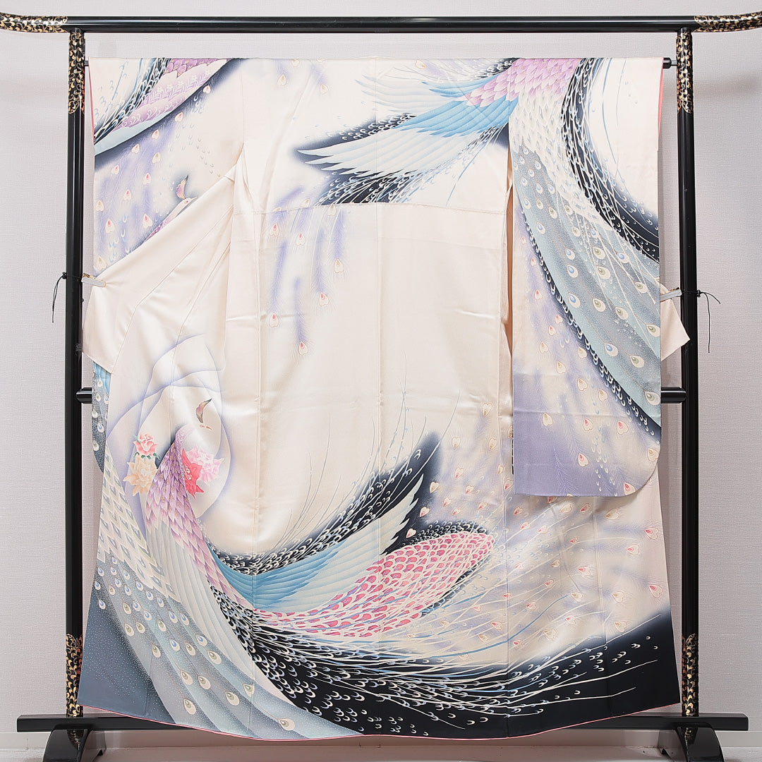 振袖 袷 身丈159cm 裄丈63cm 正絹 Sランク フォーマル 広衿 Mサイズ 孔雀 牡丹 クリーム系 RP 1215-06991