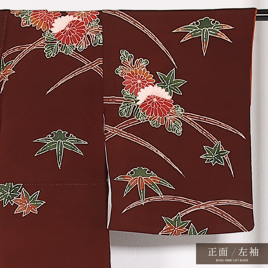 付下げ (ちりめん) 袷 身丈162cm 裄丈65cm 正絹 Aランク インフォーマル 広衿 Lサイズ 菊 紅葉 柏 ちりめん 茶系 RP 1218-17518