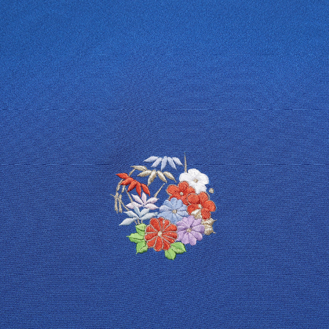 小振袖 袷 身丈157cm 裄丈65cm 正絹 Cランク セミフォーマル 広衿 Mサイズ 刺繍 菊 笹 青系 HP 1216-07040