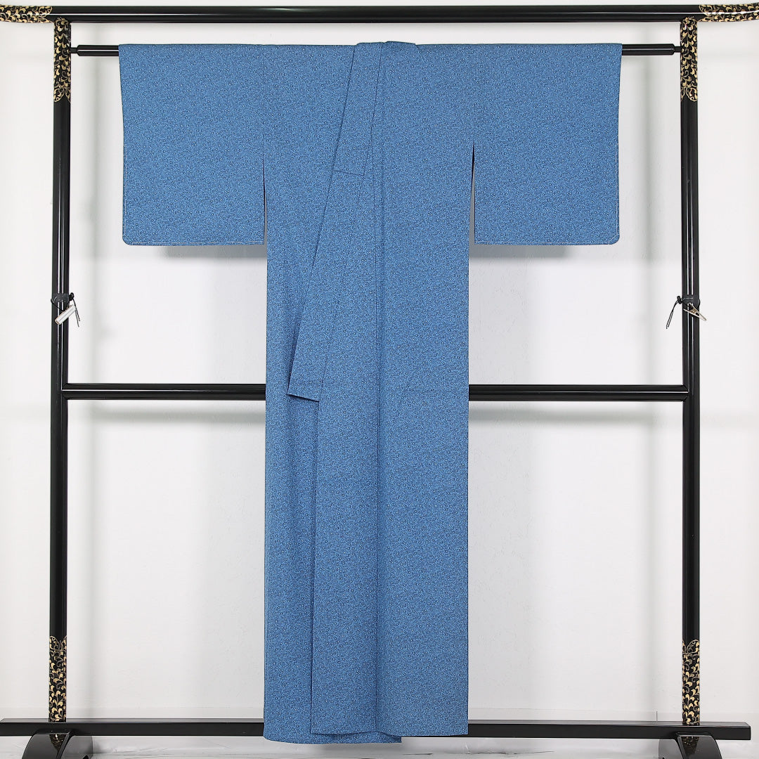 未使用品 洗える着物 小紋 単衣 身丈153cm 裄丈62cm ポリエステル Sランク インフォーマル バチ衿 Sサイズ しつけ糸 植物柄 青系 RP 1221-17414