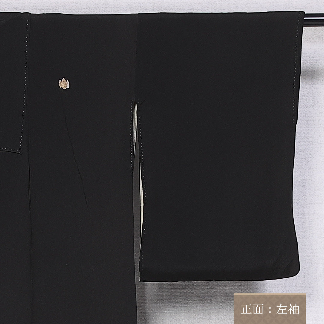 アンティーク 黒留袖 袷 身丈148cm 裄丈60cm 正絹 Bランク 五つ紋 (五三桐) 広衿 XSサイズ 御所車 楼閣 扇面文 宝船 黒系 RP 1213-06595