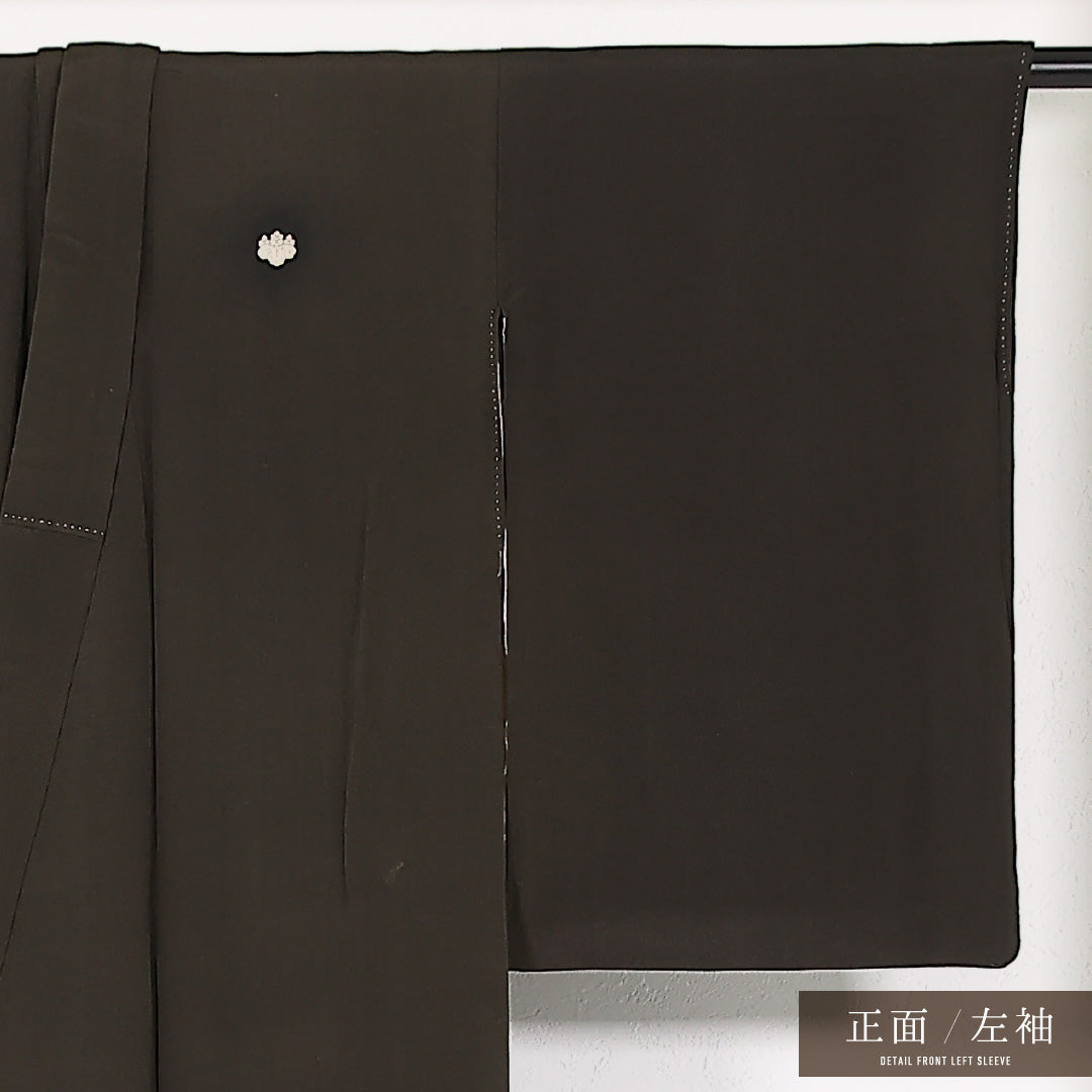 アンティーク 黒留袖 袷 身丈153cm 裄丈62cm 正絹 Cランク 五つ紋 (五三桐) バチ衿 Sサイズ 宝船 鶴 黒系 PO 1213-17479
