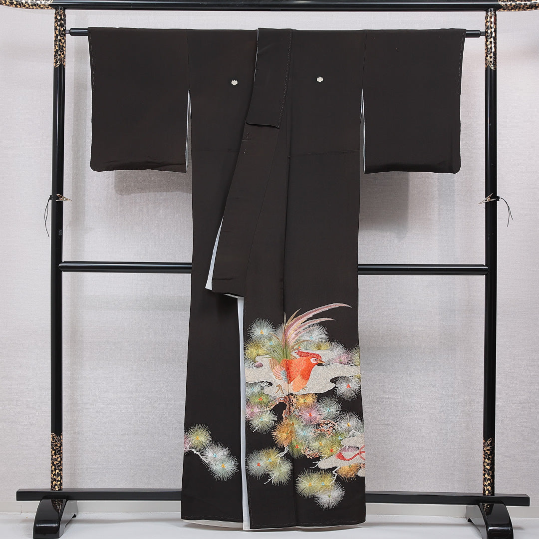 黒留袖 袷 身丈159cm 裄丈63cm 正絹 Cランク 五つ紋 (五三桐) フォーマル 広衿 Mサイズ 刺繍 比翼 鳳凰 黒系 LP 1213-07016