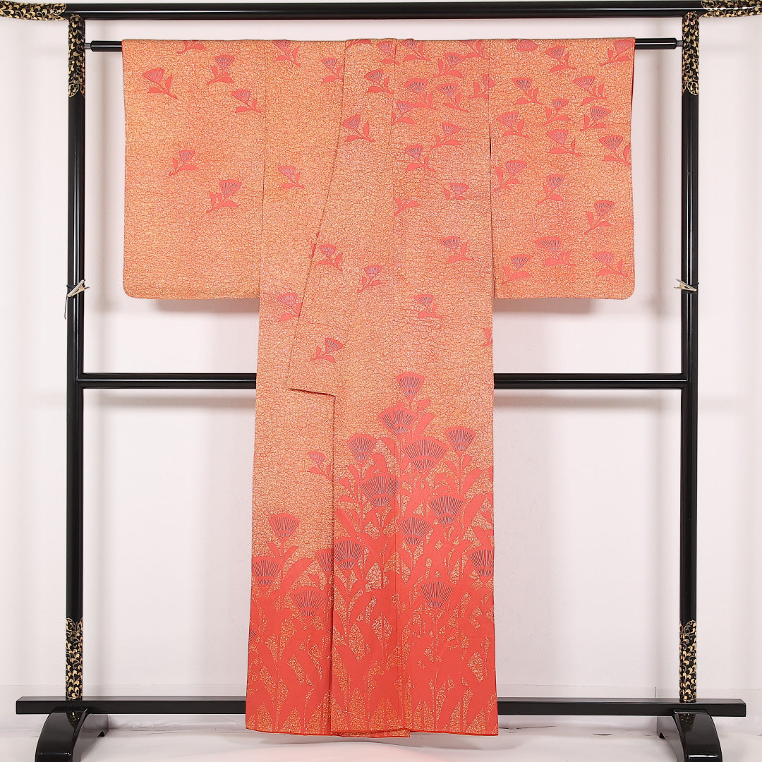 未使用品 付下げ 袷 身丈157cm 裄丈63cm 正絹 Sランク インフォーマル 広衿 Mサイズ しつけ糸 花柄 朱系 RP 1218-17532