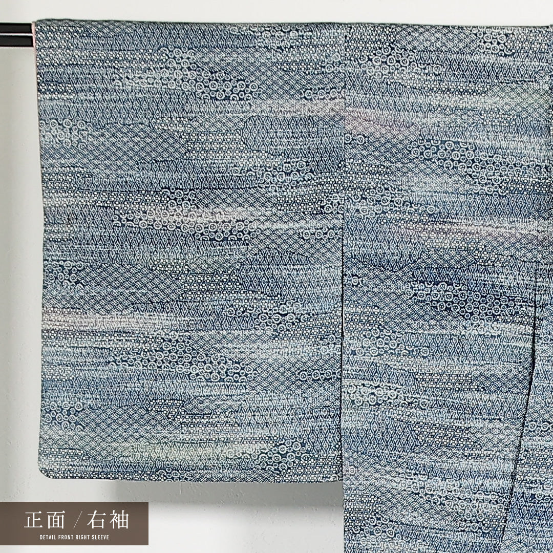 江戸小紋 (寄せ柄) (ちりめん) 袷 身丈165cm 裄丈63cm 正絹 Bランク インフォーマル 広衿 Mサイズ ぼかし染 ちりめん グレー系 RP 1220-17536