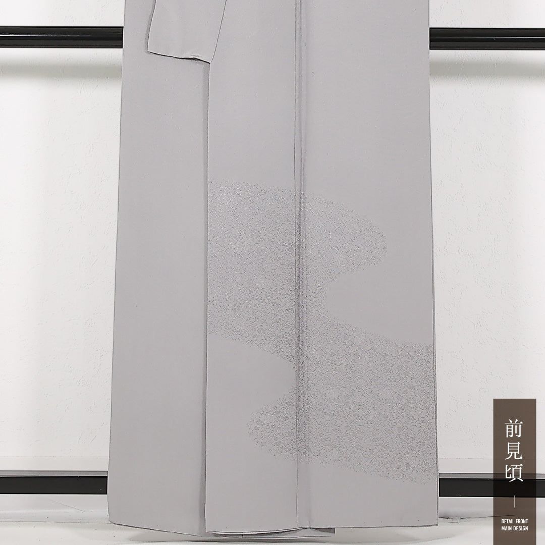 色無地 袷 身丈159cm 裄丈63cm 正絹 Sランク 一つ紋 (梅鉢) セミフォーマル 広衿 Sサイズ 証紙 葡萄唐草文 グレー系 RP 1219-17413