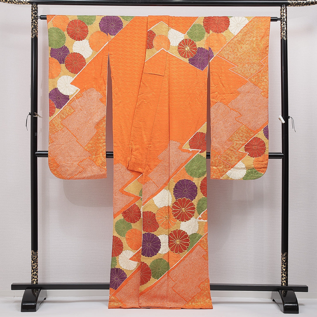 振袖 袷 身丈168cm 裄丈66cm 正絹 Sランク フォーマル 広衿 XLサイズ 金駒刺繍 菊 朱系 RP 1215-07010
