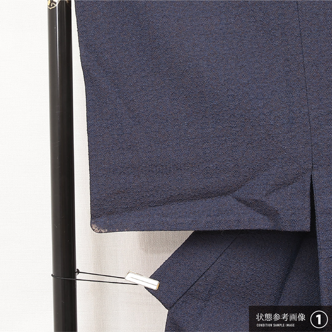 洗える着物 ウールの男着物 単衣 身丈135cm 裄丈69cm ウール Bランク カジュアル 棒衿 Sサイズ 肩当て 無地 紺系 RP 1224-17195