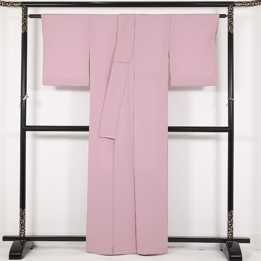 洗える着物 色無地 袷 身丈162cm 裄丈64cm ポリエステル Sランク 一つ紋 (丸に木瓜) セミフォーマル 広衿 Lサイズ ピンク系 RP 1219-17466
