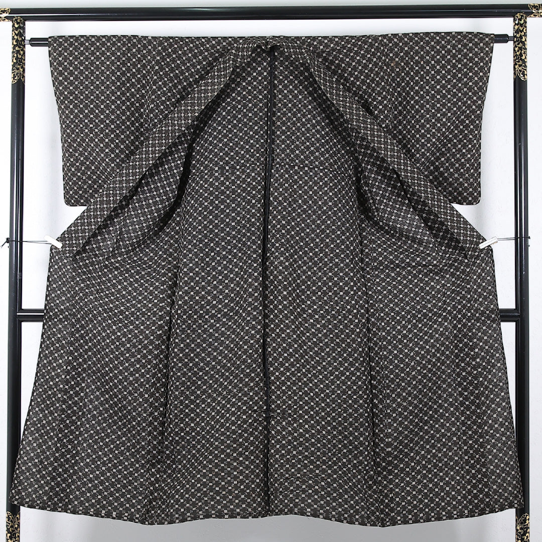 夏物 洗える着物 麻の紬 身丈142cm 裄丈62cm 麻 Bランク カジュアル バチ衿 XSサイズ 創作柄 茶系 RP 1223-17373