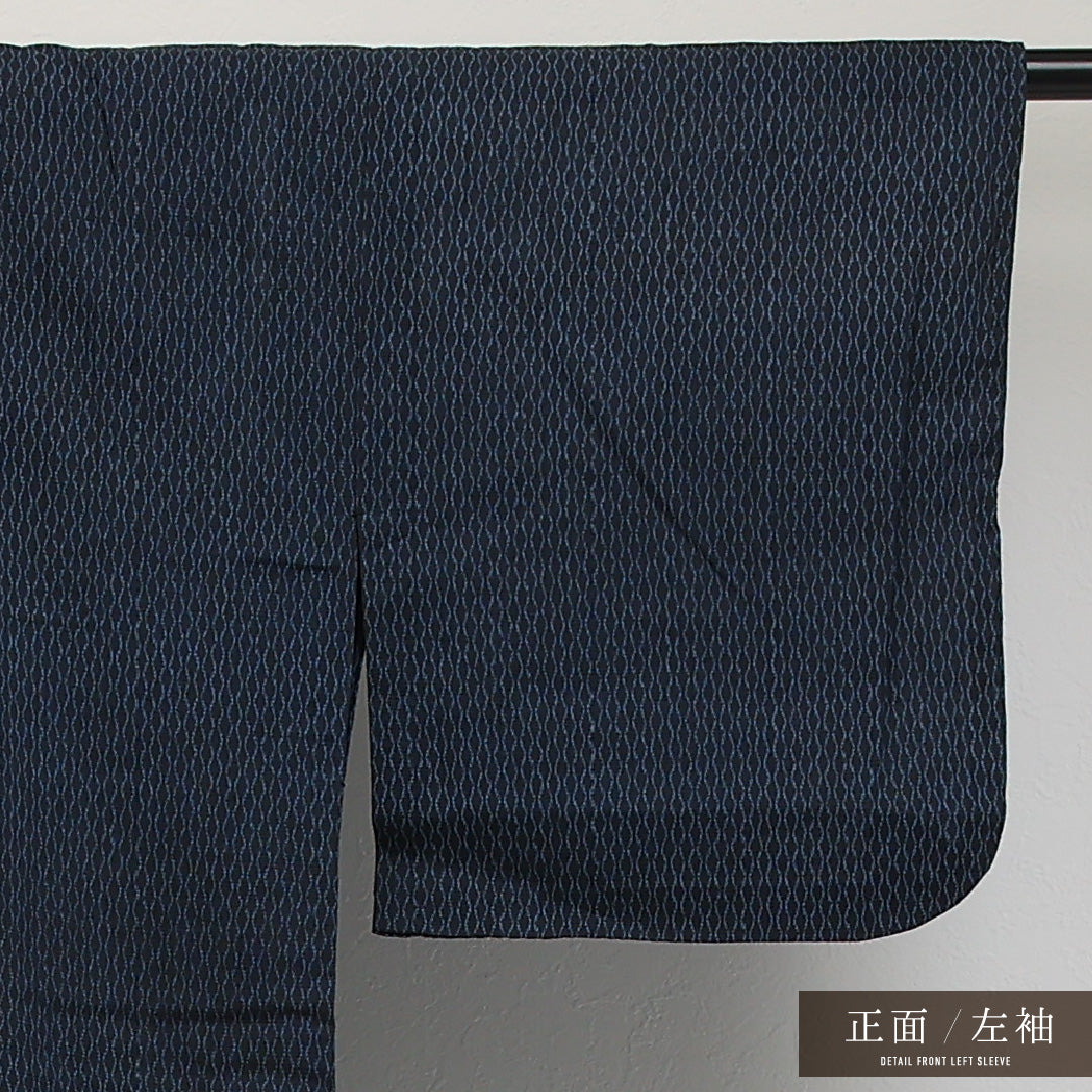 夏物 洗える着物 麻の小紋 身丈146cm 裄丈61cm 麻 Bランク インフォーマル バチ衿 Sサイズ 肩当て 立涌 紺系 RP 1221-17337