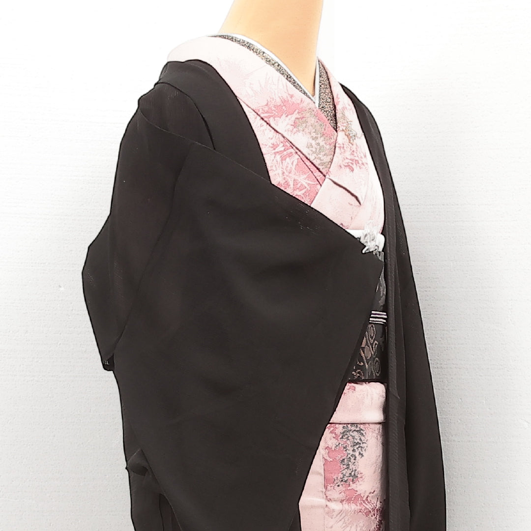 夏物 黒羽織 身丈92cm 裄丈60cm 正絹 Sランク 一つ紋 (五三桐) セミフォーマル Sサイズ 肩当て 流水 黒系 RP 1233-17220