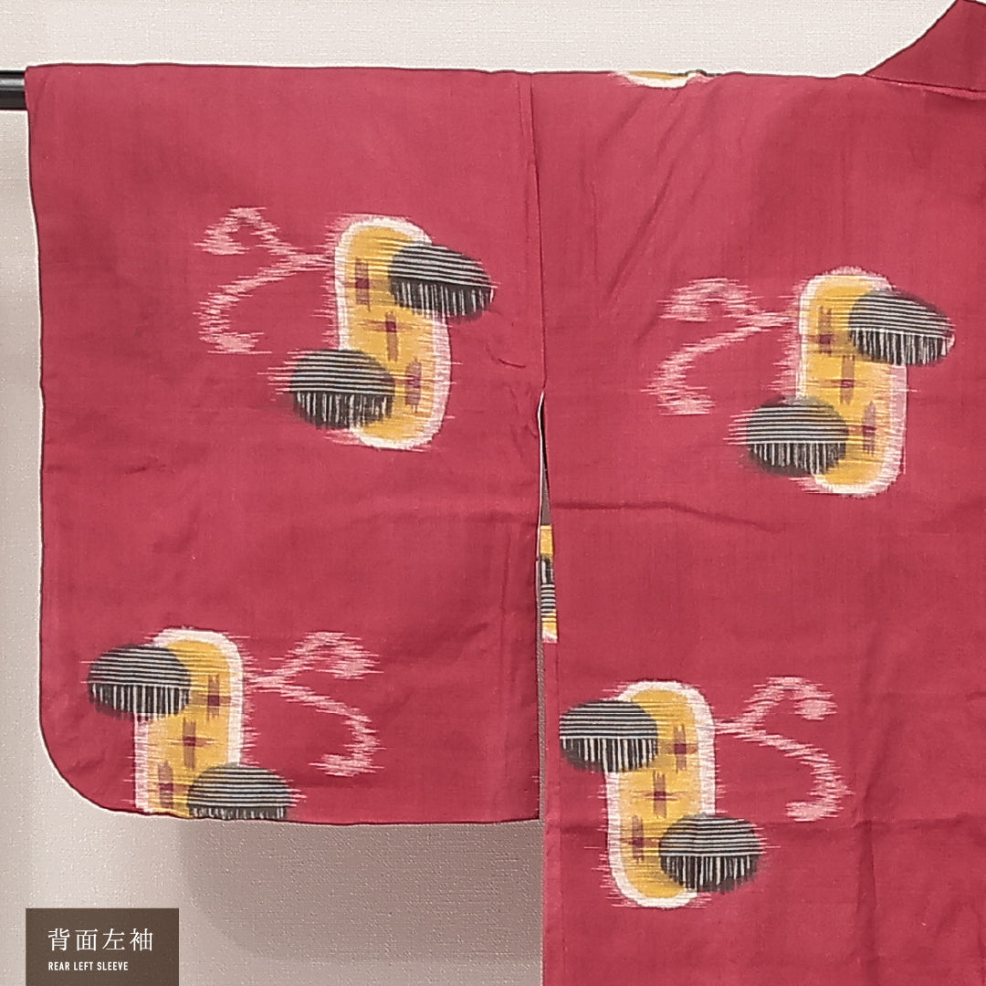 アンティーク 羽織 (銘仙) 袷 身丈90cm 裄丈64cm 正絹 Cランク Mサイズ 紐あり 小判 赤系 RP 1232-17210