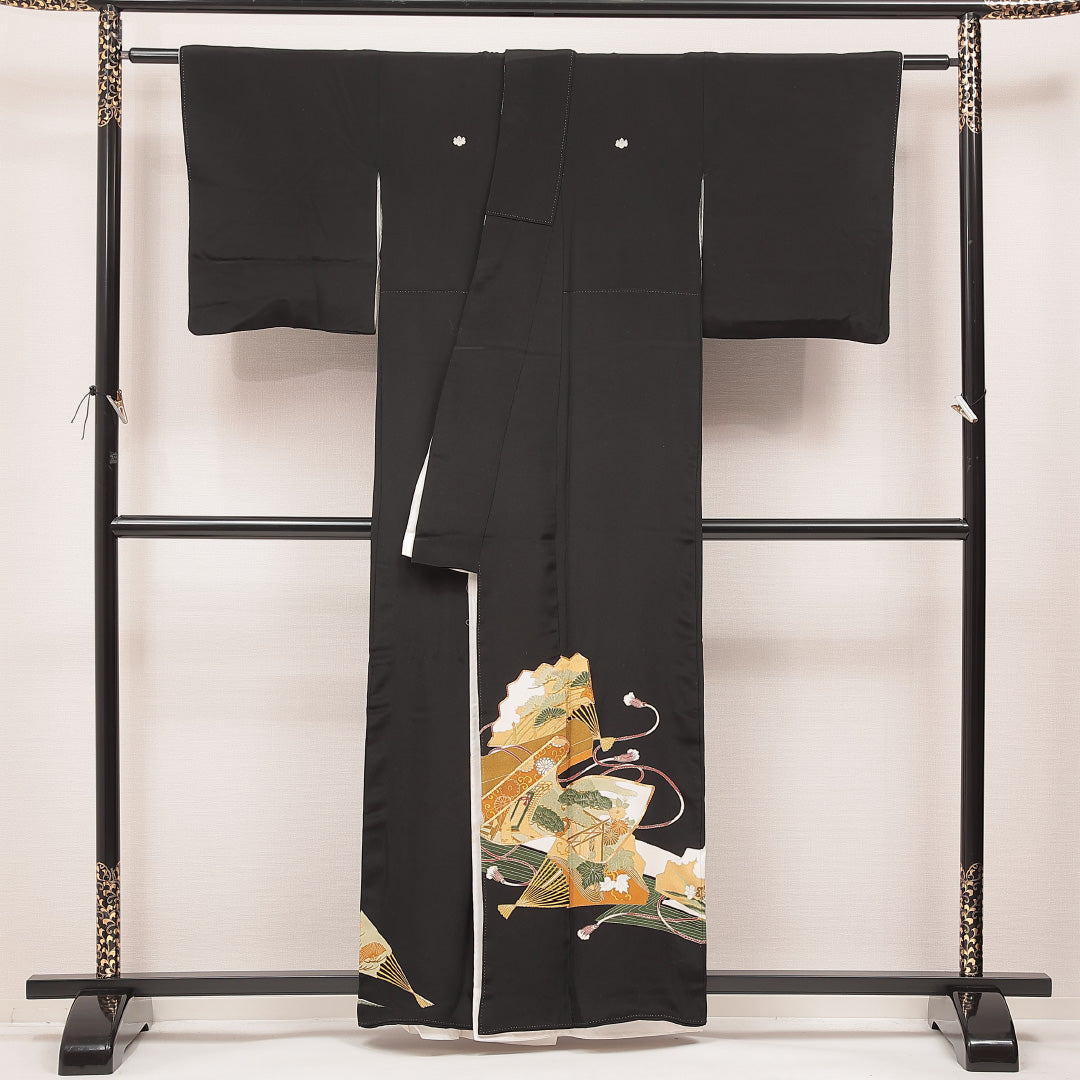 黒留袖 袷 身丈160cm 裄丈61cm 正絹 Aランク 五つ紋 (五三桐) フォーマル 広衿 Lサイズ 金彩 比翼 扇面文 茶屋辻 黒系 RP 1213-07107