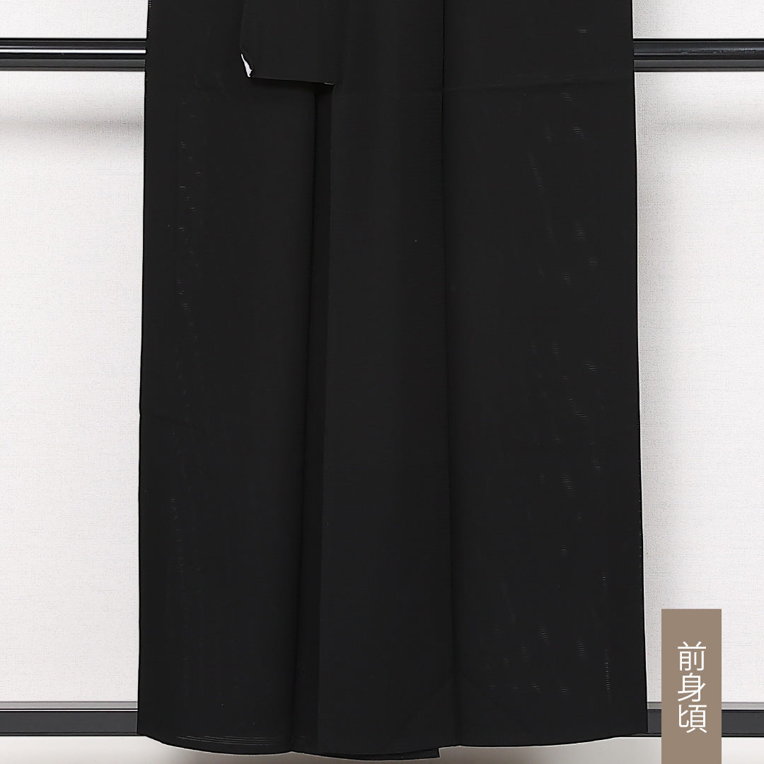 未使用品 夏物 黒紋付 絽 身丈154cm 裄丈62cm 正絹 Nランク 五つ紋 (丸に亀甲) 弔事用 広衿 Sサイズ しつけ糸 黒系 M4 1230-06854