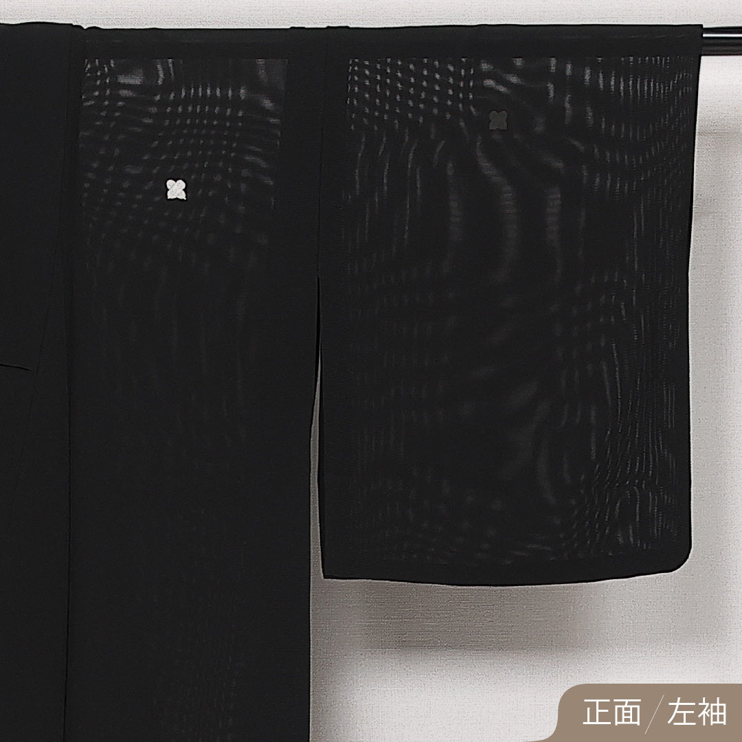夏物 黒紋付 絽 身丈151cm 裄丈62cm 正絹 Sランク 五つ紋 (違い鷹の羽) 弔事用 広衿 Sサイズ 黒系 RP 1230-06858