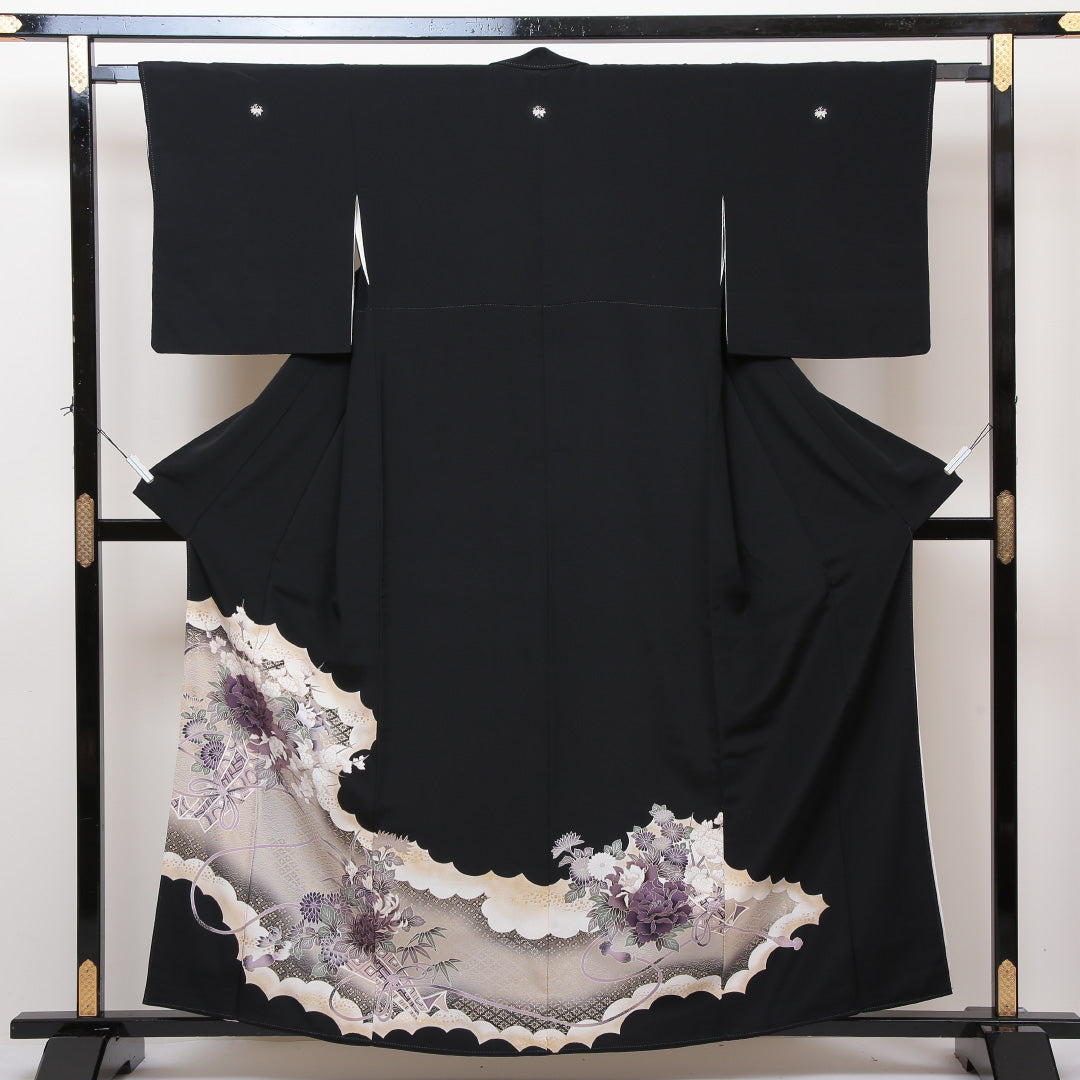黒留袖 袷 身丈160cm 裄丈64cm 正絹 Aランク 五つ紋 (根笹) フォーマル 広衿 Lサイズ 熨斗 牡丹 黒系 RP 1213-06428