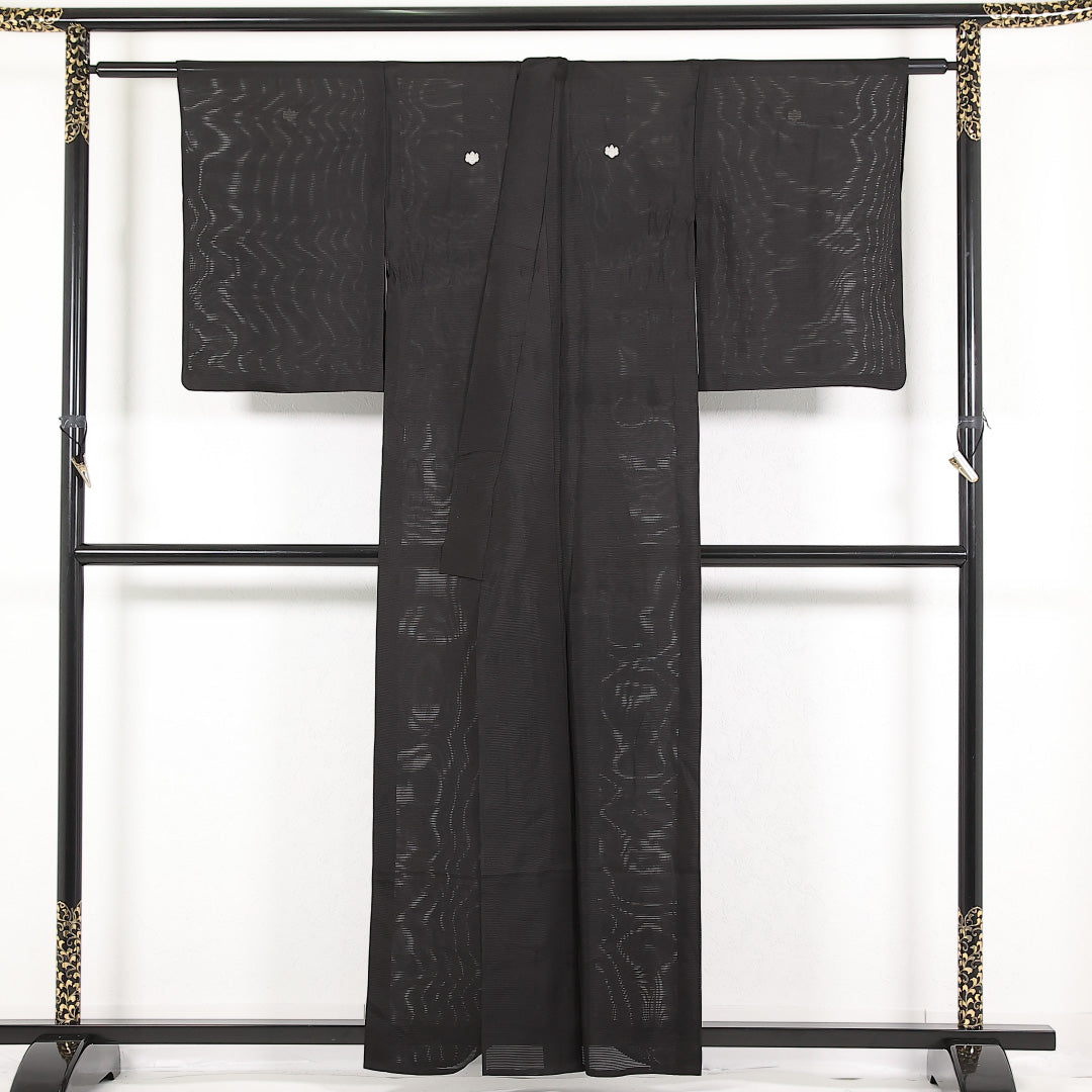 夏物 黒紋付 絽 身丈158cm 裄丈62cm 正絹 Aランク 五つ紋 (五三桐) フォーマル バチ衿 XLサイズ 居敷当て 黒系 RP 1230-17393