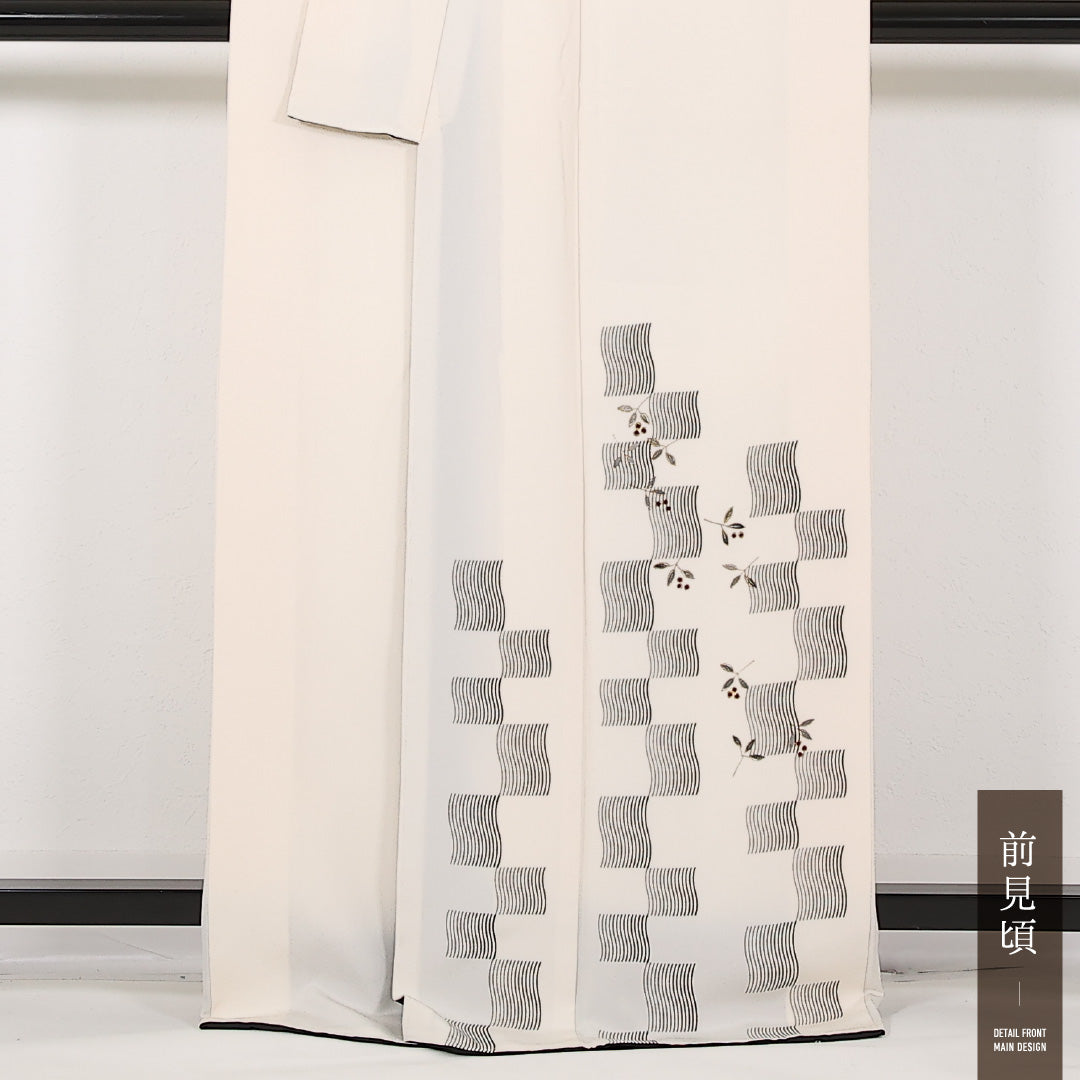 未使用品 付下げ 袷 身丈168cm 裄丈69cm 正絹 Sランク インフォーマル 広衿 Mサイズ 金彩 しつけ糸 市松 南天 白系 M4 1218-17429