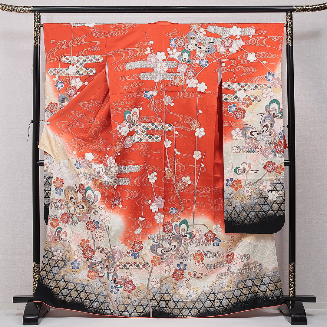 振袖 袷 身丈165cm 裄丈66cm 正絹 Sランク フォーマル 広衿 XLサイズ 蝶 亀甲 菊 朱系 RP 1215-06993