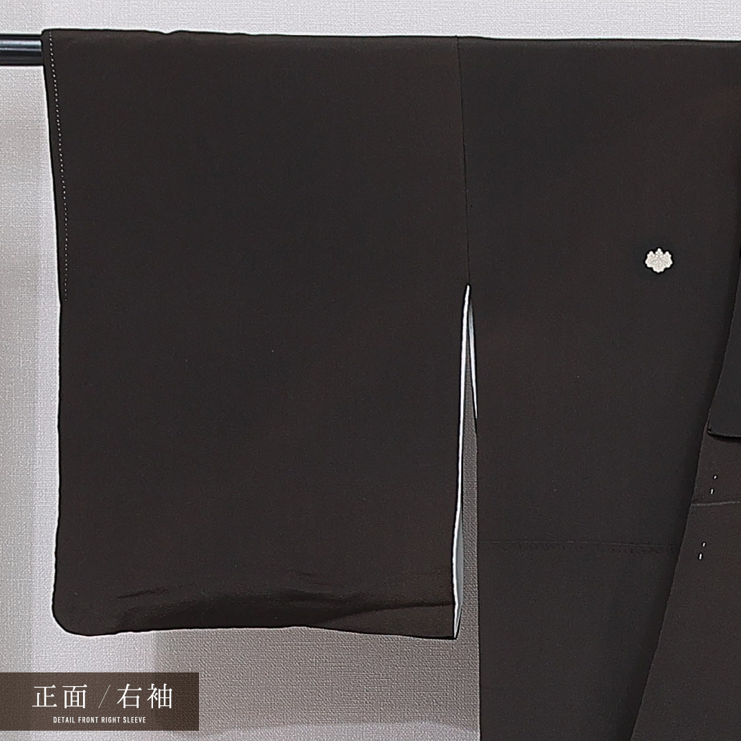 黒留袖 袷 身丈159cm 裄丈63cm 正絹 Cランク 五つ紋 (五三桐) フォーマル 広衿 Mサイズ 刺繍 比翼 鳳凰 黒系 LP 1213-07016